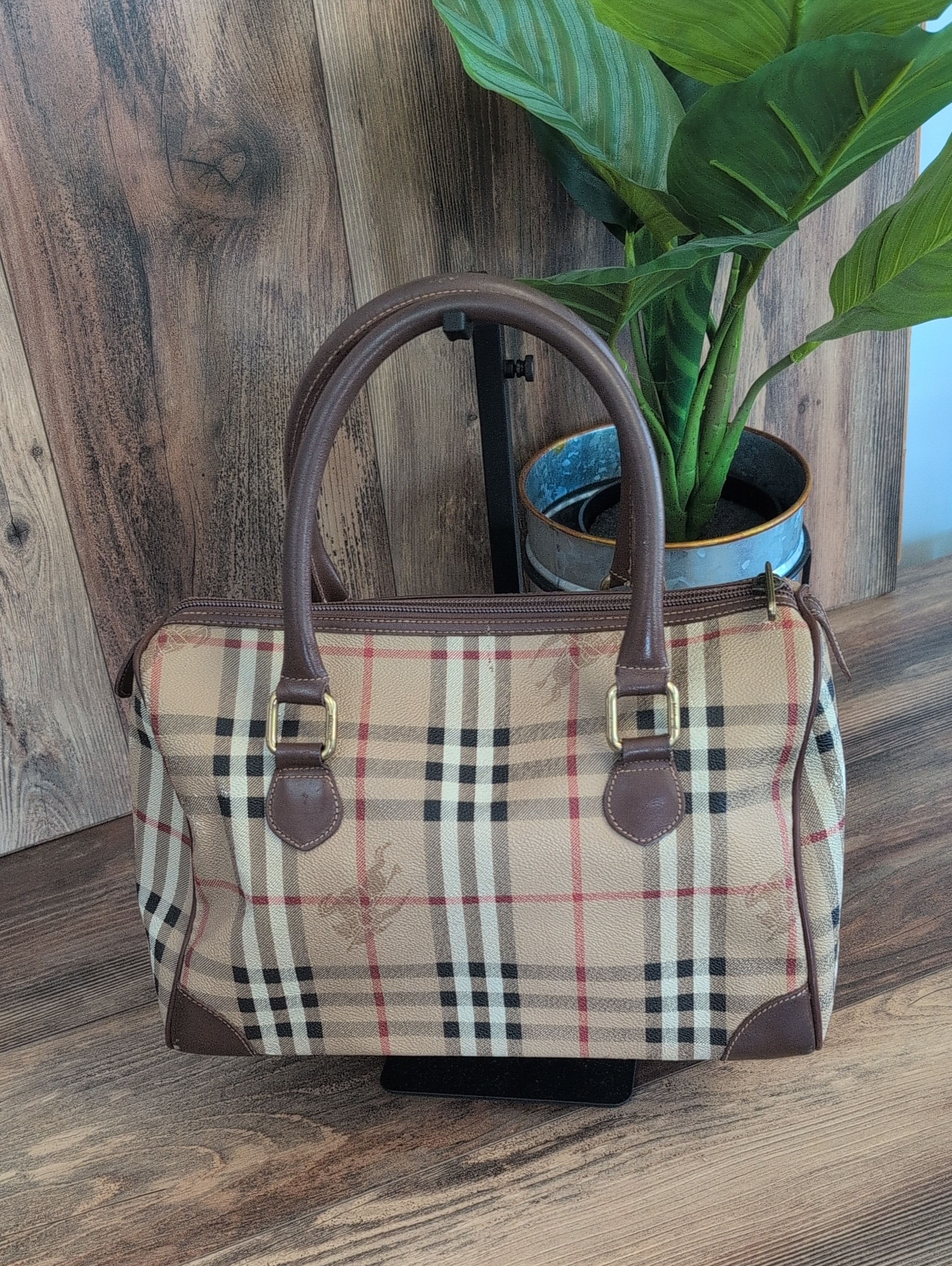 Burberry Vintage Nova Haymarket Check Print Woven Pattern Leather Trim